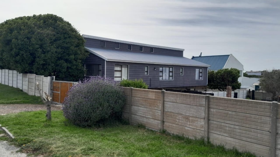 3 Bedroom Property for Sale in Kleinbaai Western Cape